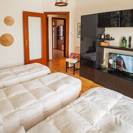 Ferienwohnung Attico Con Vista Turin Exterior foto